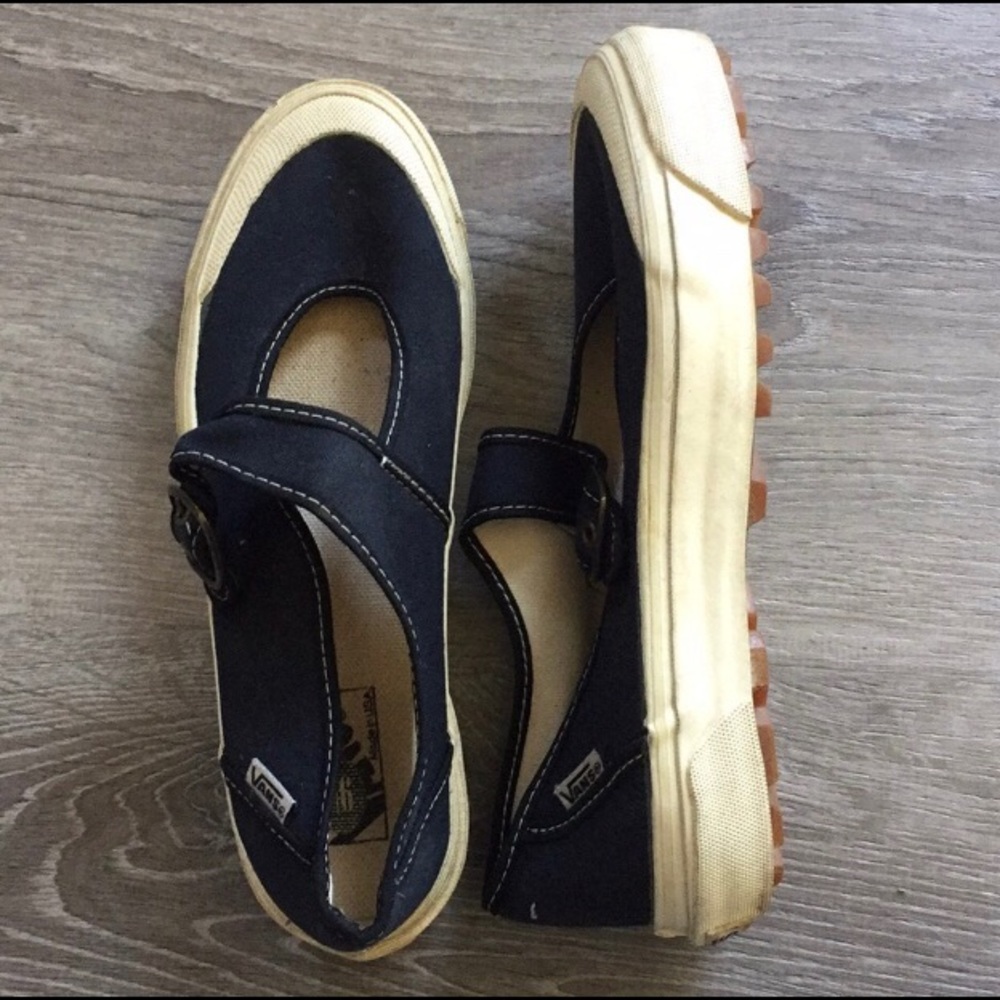Vintage 90’s Mary Jane Vans